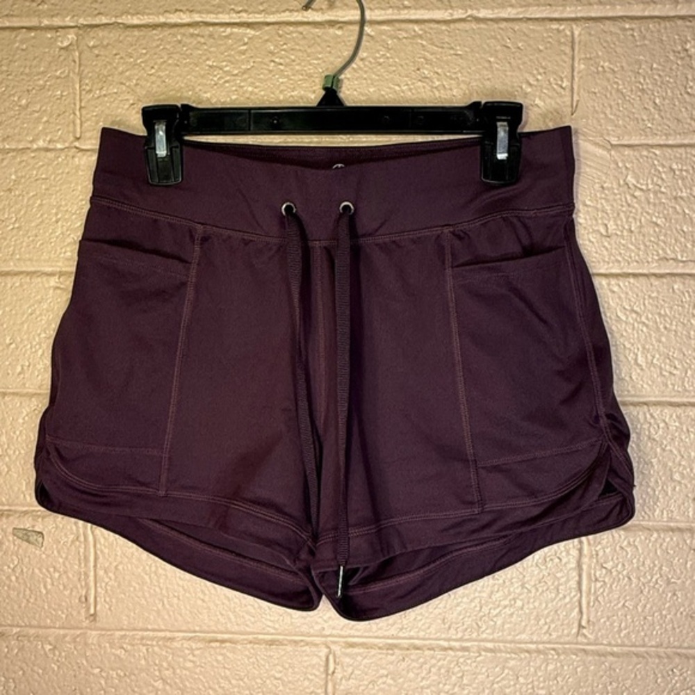 GAIAM Women's Dark maroon Athletic Shorts